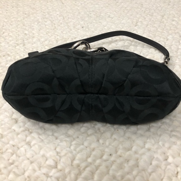 Coach | Signature Black Wristlet With Chain Detail - Picture 6 of 8